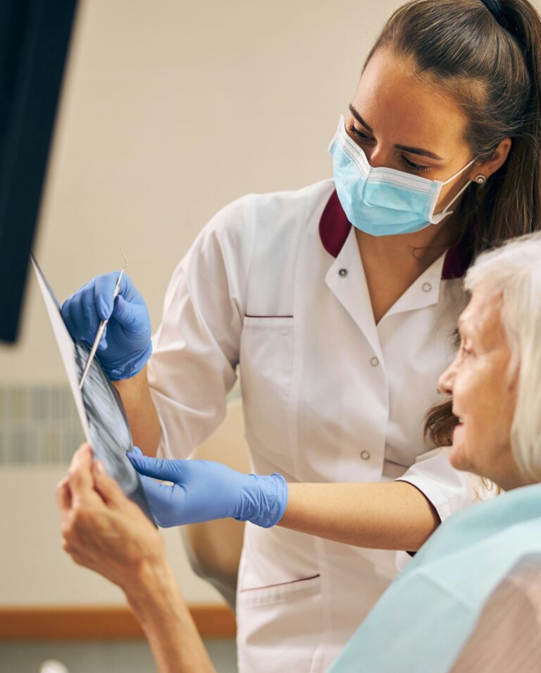 dantu protezavimas Šypsenos ekspertai odontologijos klinika