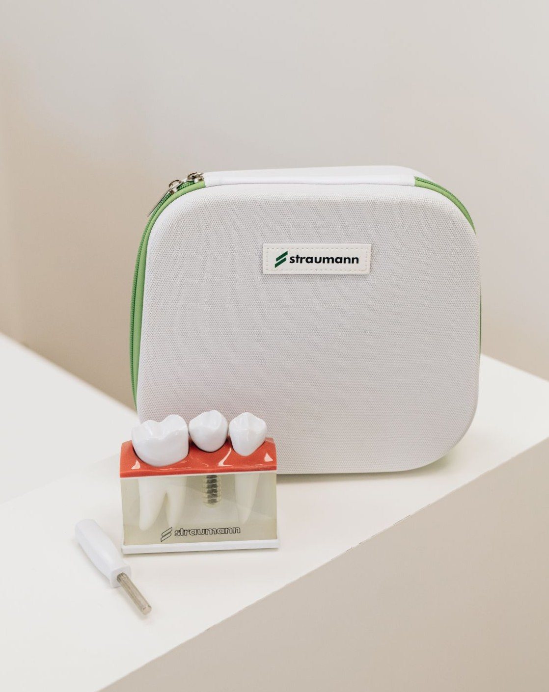 Straumann implantai_Sypsenos ekspertai_odontologijos klinika